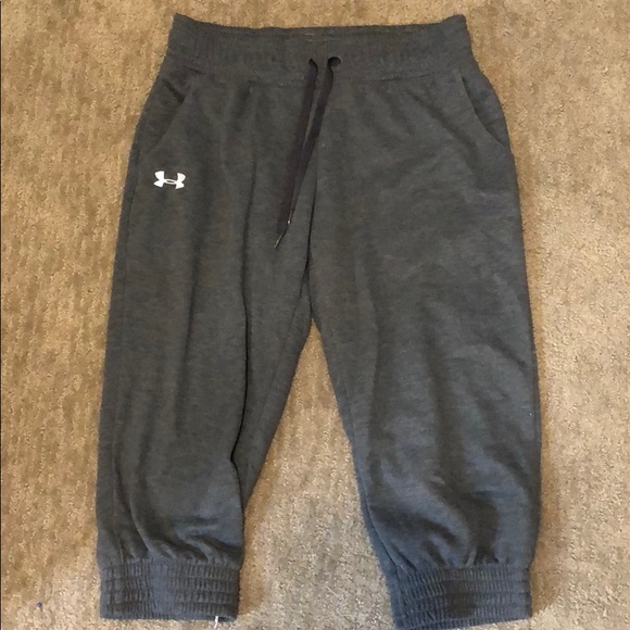 Under Armour Pants - Under armour grey capris